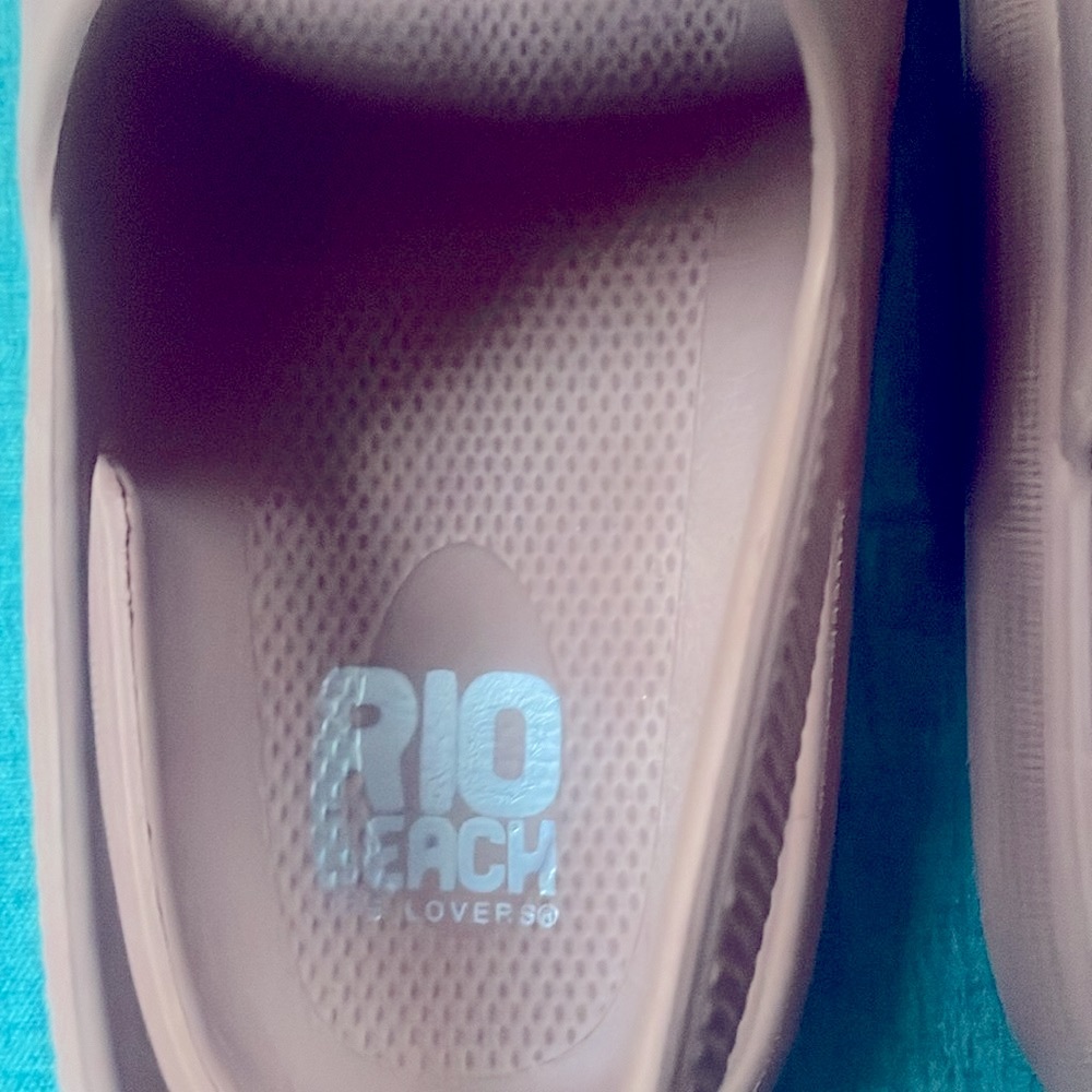 Rio beach slides - Picture 4 of 6